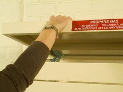 Gas Storage Cage - 2 x 47KG Propane Cage - Calor Approved Warehouse Ladder